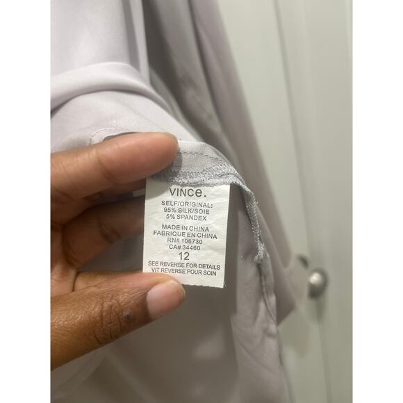 Vince V-Neck Gray Silk Long Sleeve Blouse Sz 12 - Picture 4 of 6